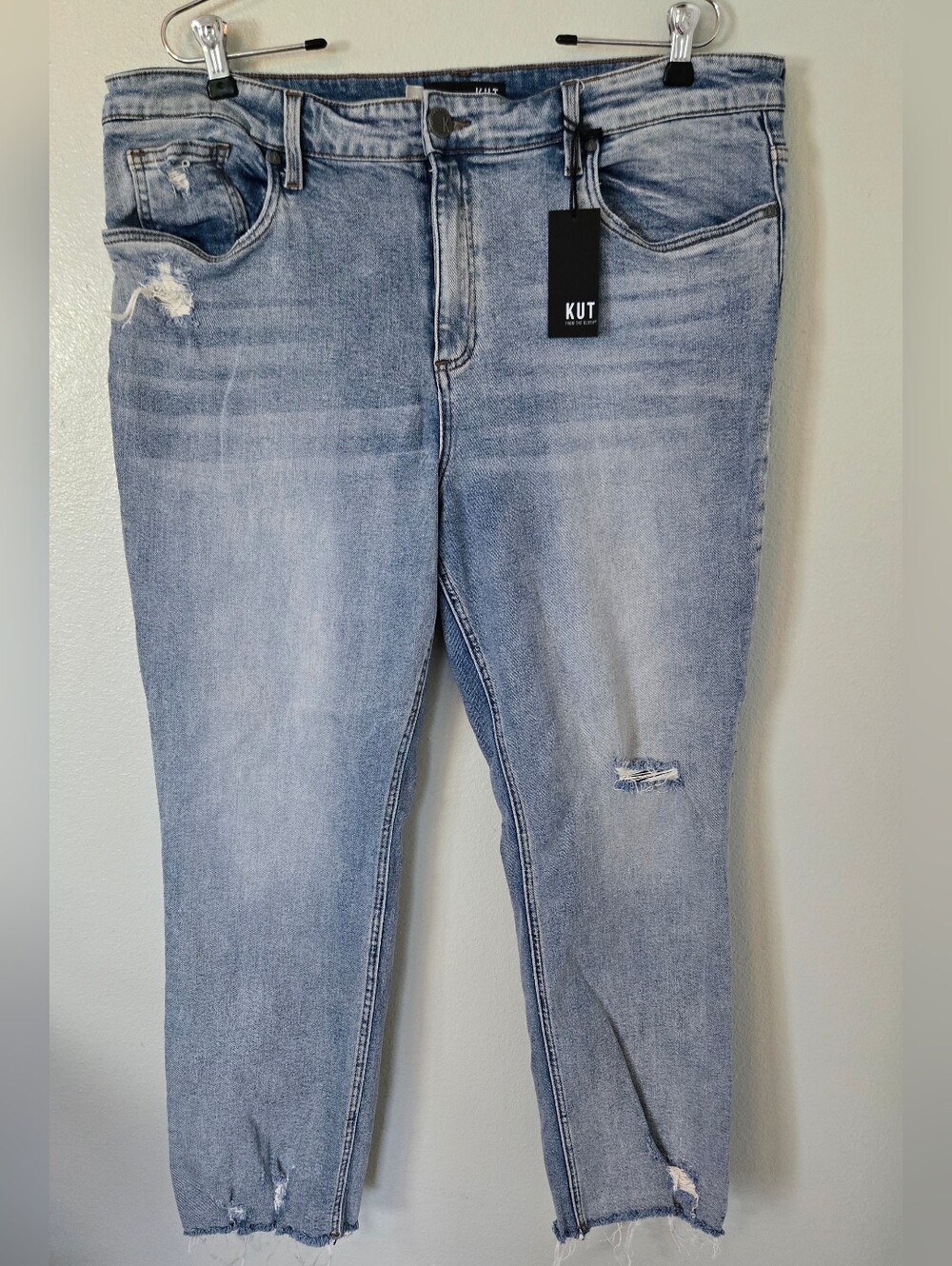Kut From The Kloth | NWT Distressed Rachael Mom Jean Straight Leg Raw Hem Sz 18